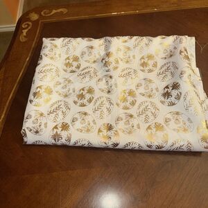 Unbranded Rectangular Tablecloth 60”X 84”Beige & Gold